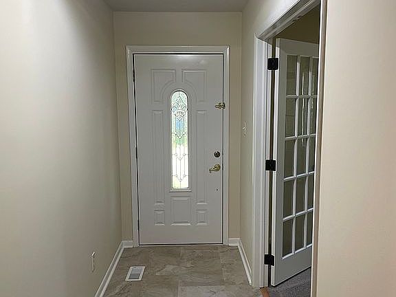 5th image of 200 Wichita Ln