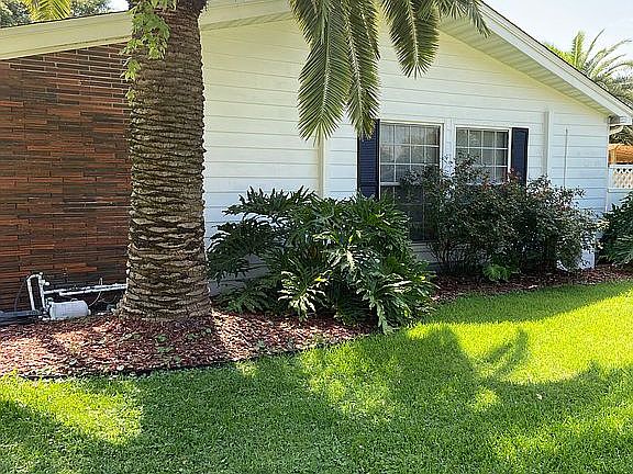 5th image of 103 Woodglen Dr