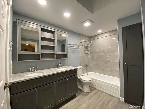 Newly remodeled bathroom with skylight 