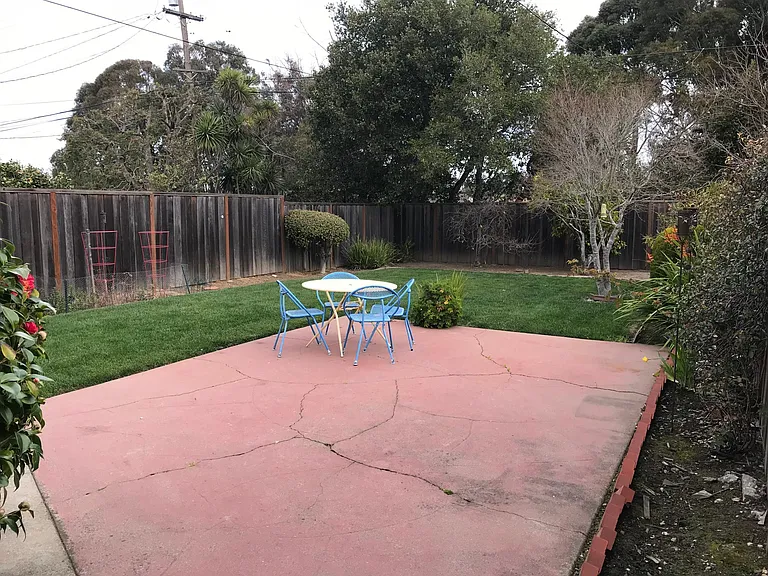 1612 Albemarle Way — Photo 11