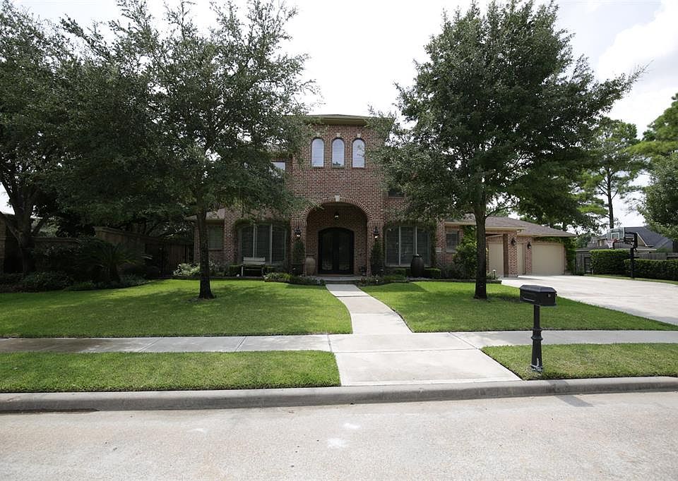 1st image of 4818 Rose Canyon Ln