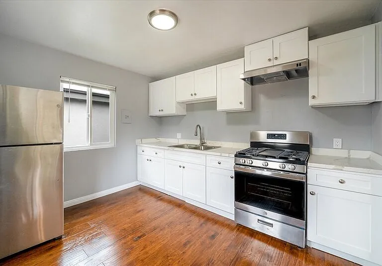 1711 Delaware Ave #5 — Photo 15
