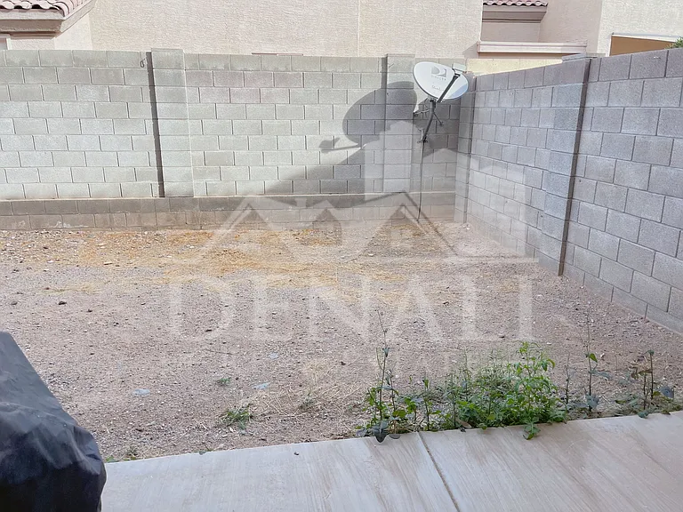 8144 W Beck Ln — Photo 24