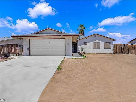 3rd image of 509 N Torrey Pines Dr