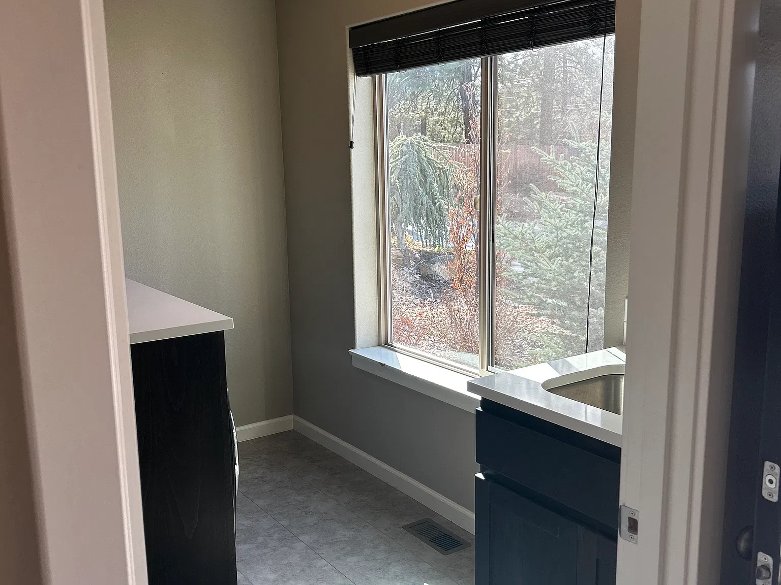 2 bed, 1358 sqft, $2,400 — Photo 3