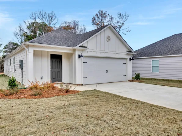 6569 Creek Cir, Bessemer, AL 35022