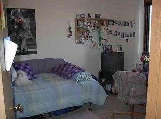318 W 12th St APT B, Winona, MN 55987