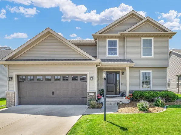 31 Lodge Trl, Monticello, IL 61856