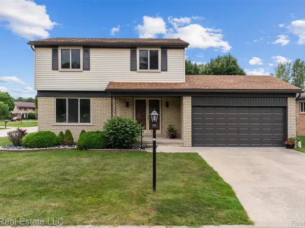 31690 Joann Dr, Chesterfield, MI 48047