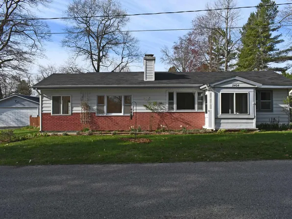 2404 Ruby St, East Tawas, MI 48730