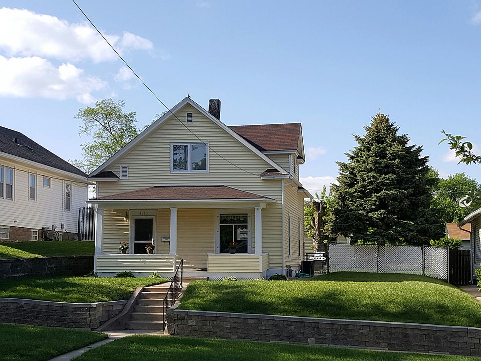 1st image of 1913 W 5th St