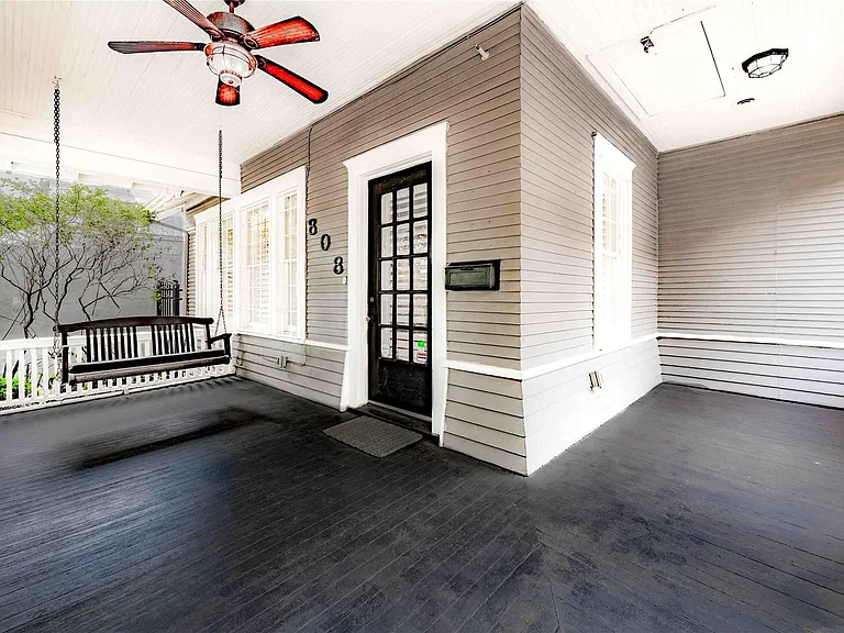 808 Woodrow St — Photo 4
