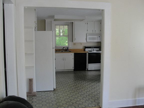 4th image of 519 Wetumpka St