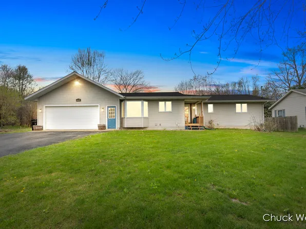 8639 Keiser Dr SE, Alto, MI 49302