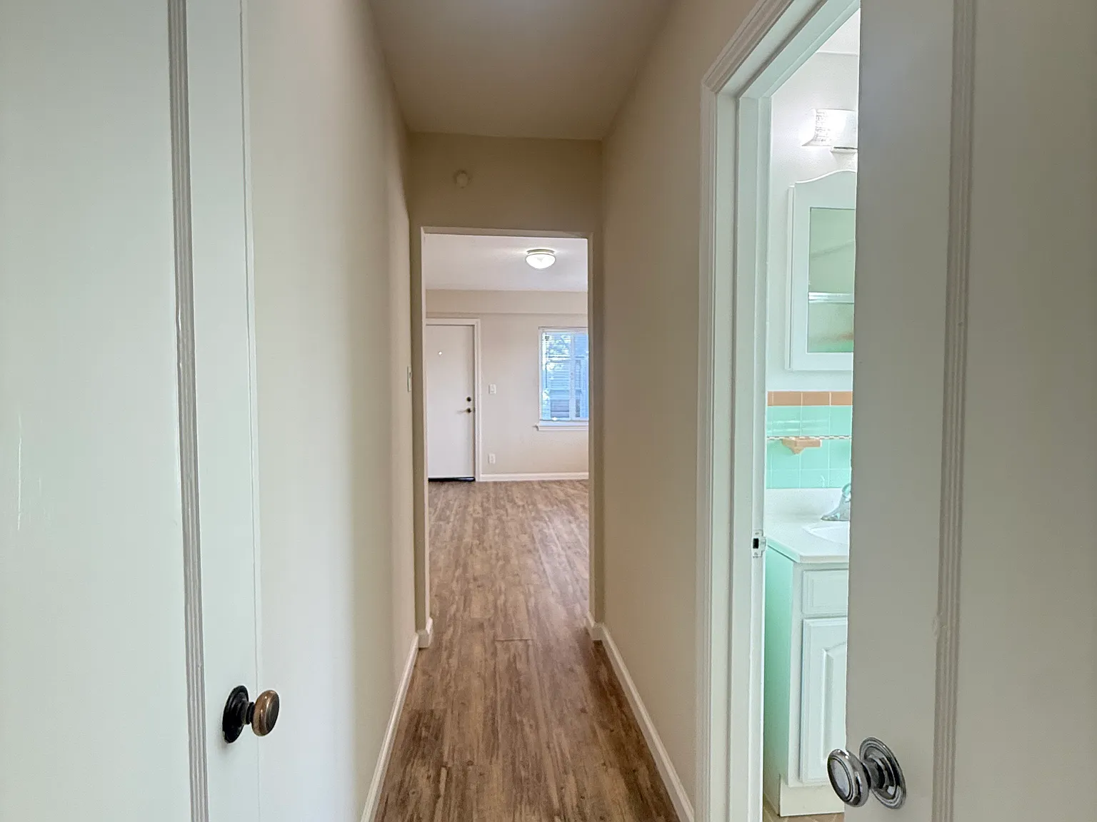 Studio, 409 sqft, $2,000 — Photo 4