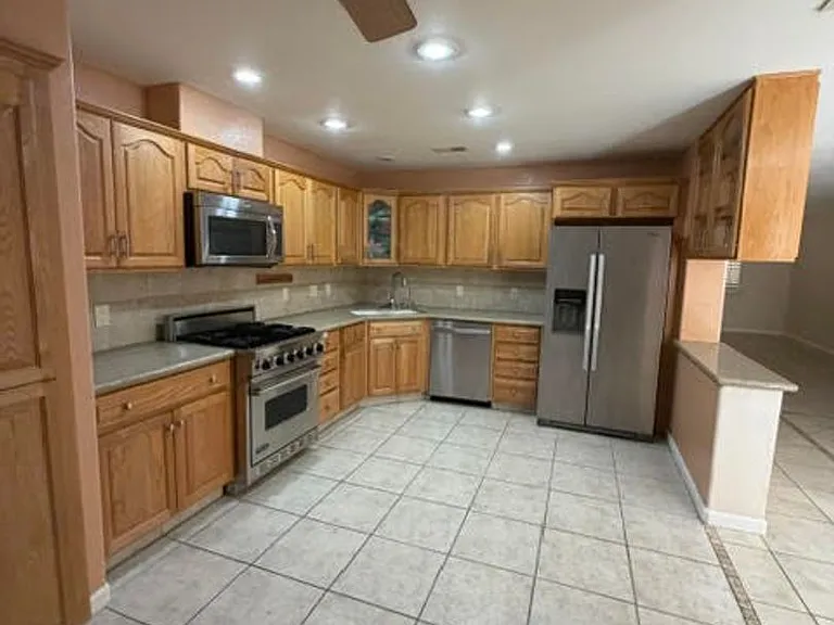 2208 Rugged Mesa Dr — Photo 4