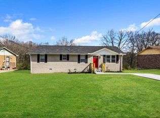 525 Phipps Dr, Nashville, TN 37218