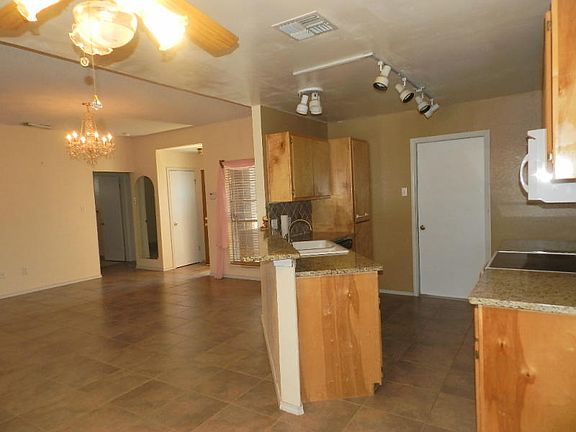 5th image of 2617 Alana Ln