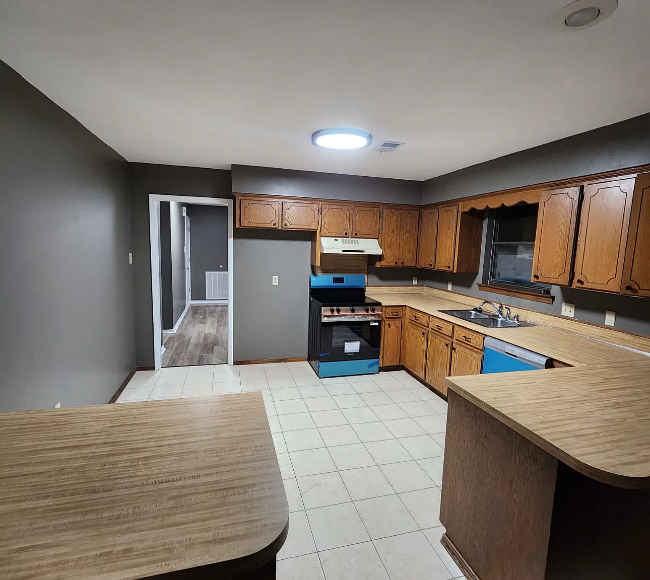 3 bed, 1618 sqft, $1,650 — Photo 2