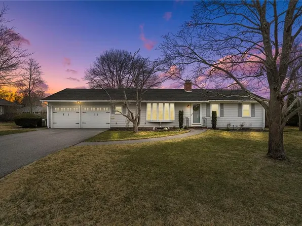 26 Peeptoad Rd, Warwick, RI 02888