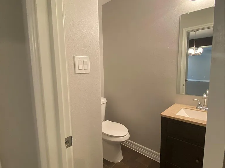 8246 Lanham Ln — Photo 10