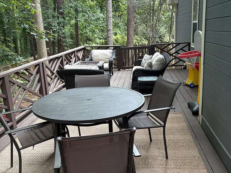 1433 Greenside Dr — Photo 33