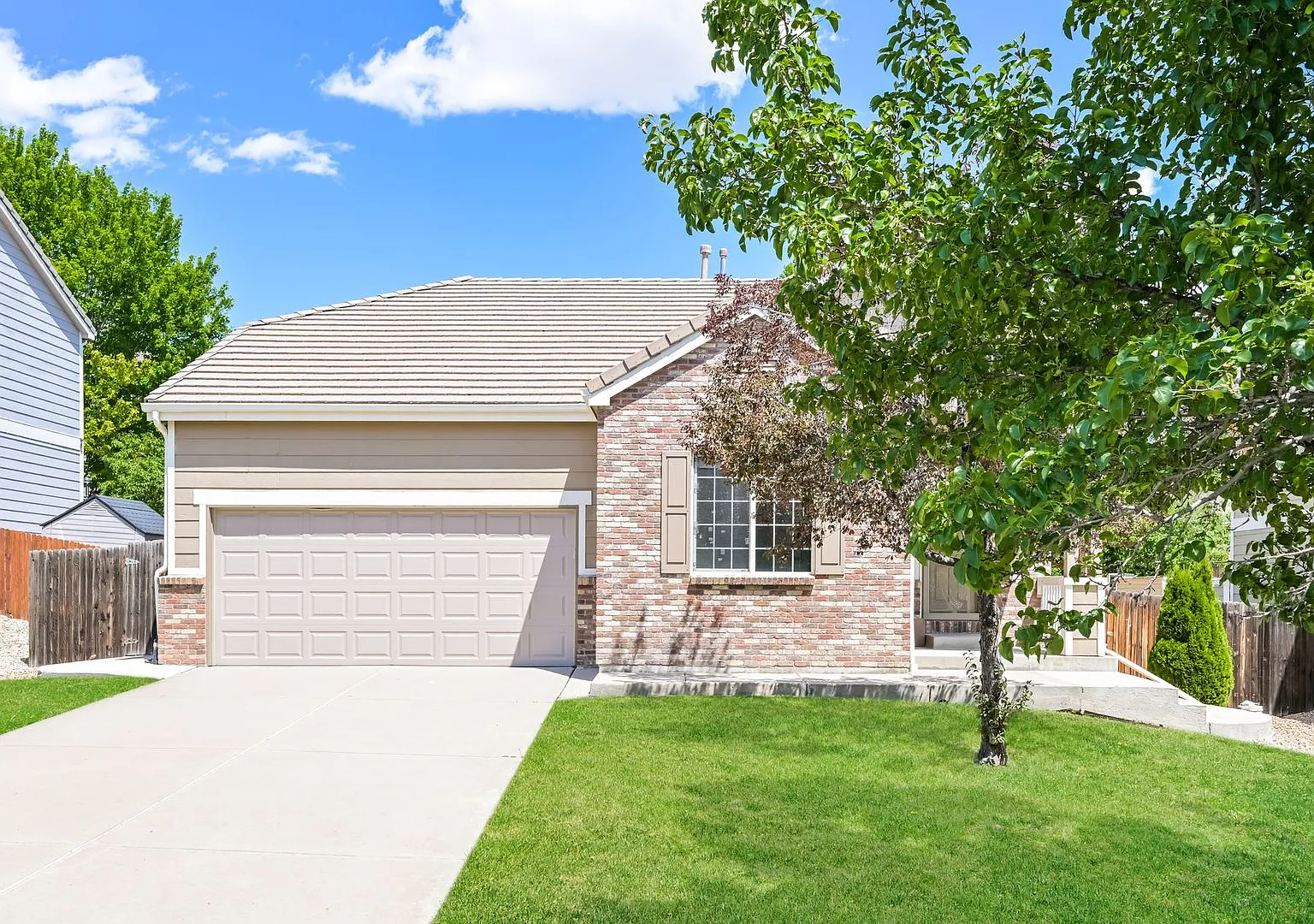 3 Bed/ 2Bath Close to Buckley Space Base — Photo 1