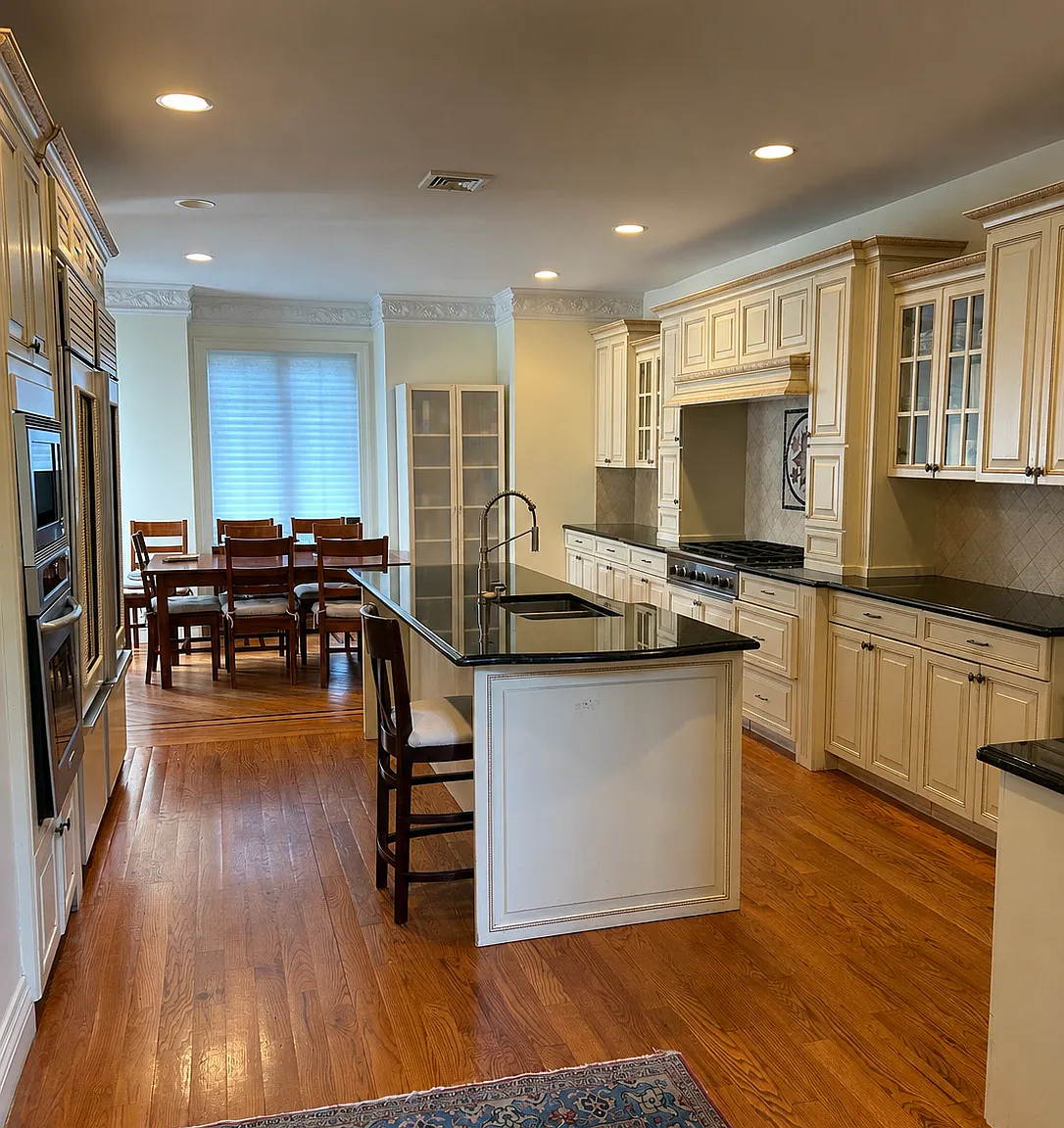 4 bed, 3800 sqft, $12,000 — Photo 3