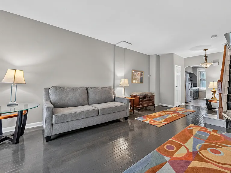 602 S Macon St — Photo 7