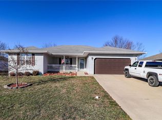 1409 Linda Cir, Lebanon, MO 65536
