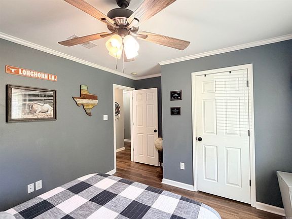5th image of 7007 Oxford Dr