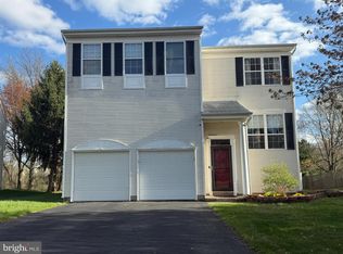 15 Coburn Rd, Pennington, NJ 08534