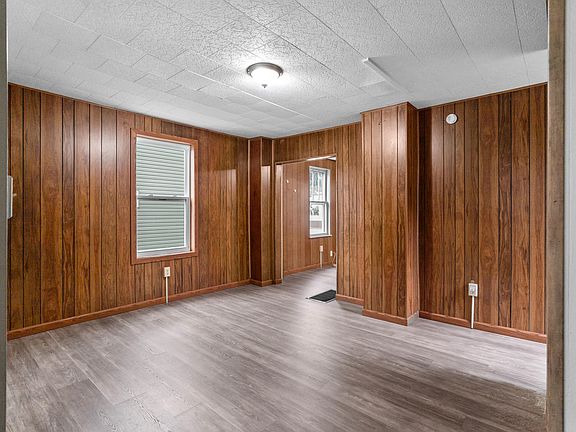 5th image of 115 Fulton St