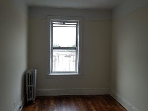 2nd image of 2276 41st St APT 4B