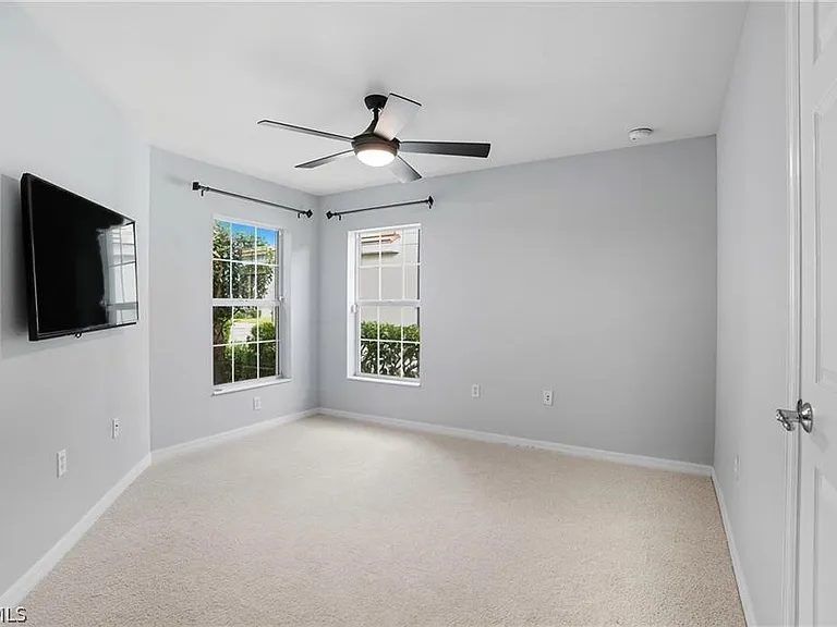 2427 Woodbourne Pl — Photo 17