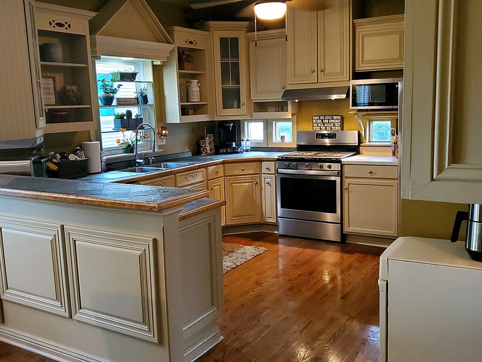 1st image of 13 Woodland Ave