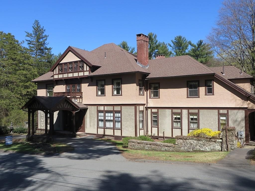 93 Highland Ave, Greenfield, MA 01301 Zillow