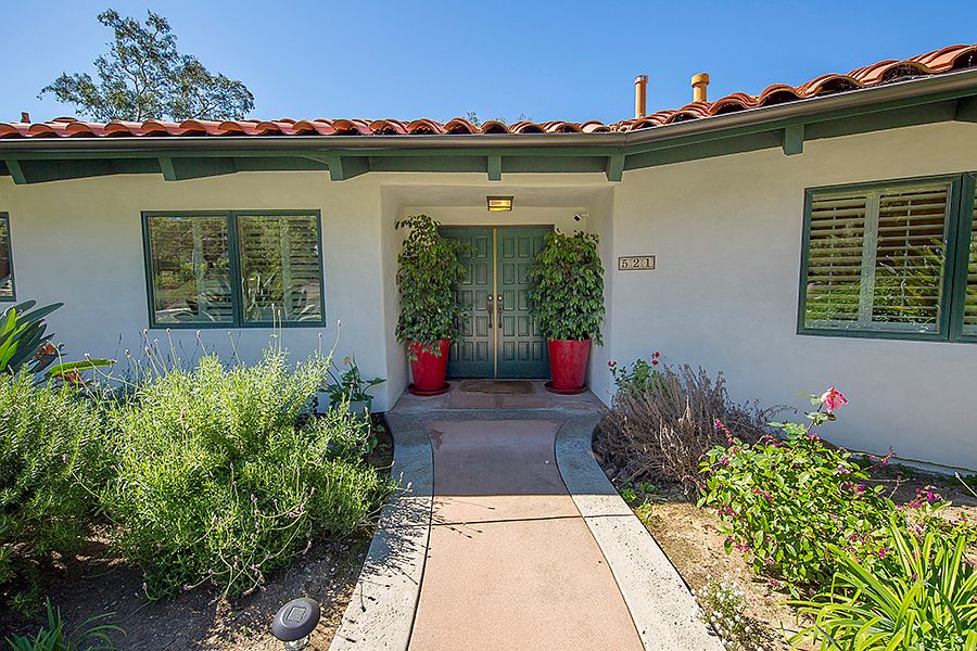 1st image of 521 Del Oro Dr