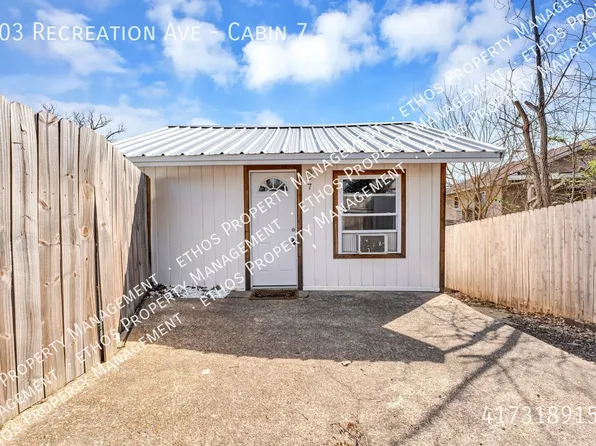 203 Recreation Ave, Rockaway Beach, MO