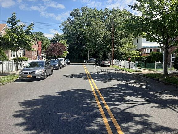 5th image of 1642 Stadium Ave