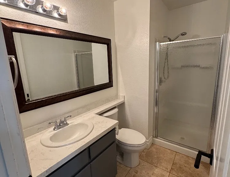 1216 Woodview Dr — Photo 8