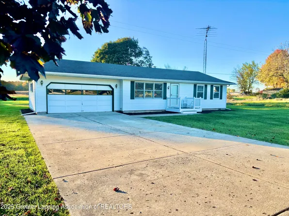 525 N Wheaton Rd, Charlotte, MI 48813