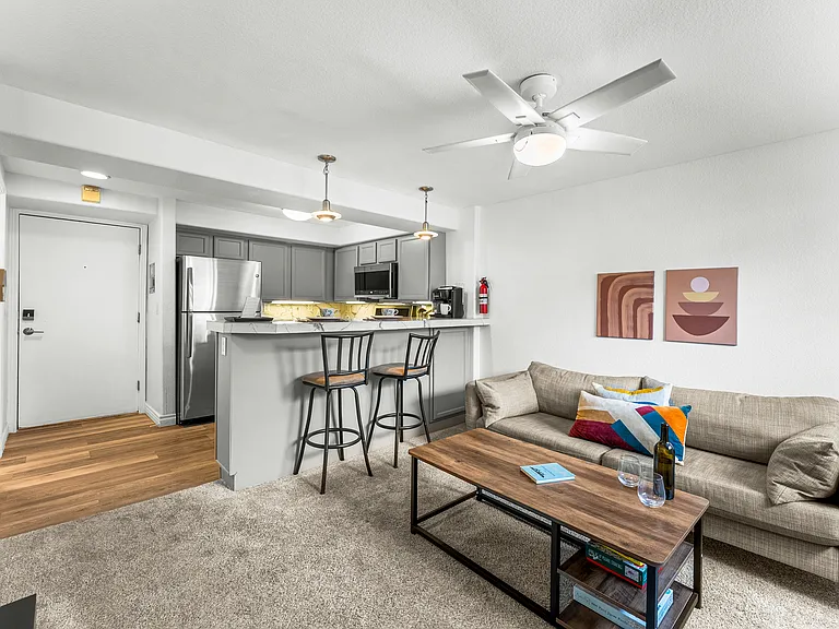1833 N Williams St #105 — Photo 12