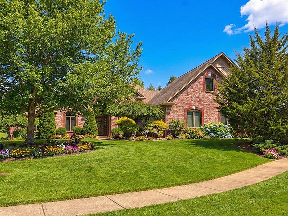 2nd image of 1929 Willow Bend Ct