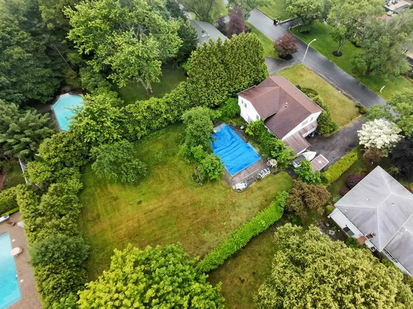 8 Macintosh Lane, Monsey, NY 10952