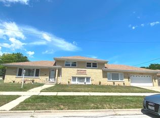 8901 Ottawa Ave, Morton Grove, IL 60053