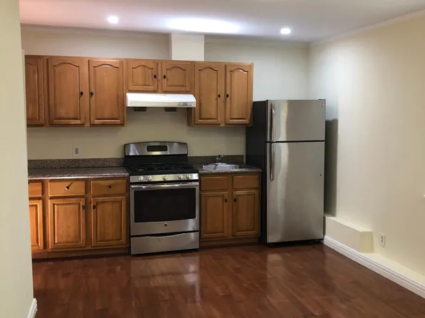 274B Athol Ave, Oakland, CA 94606