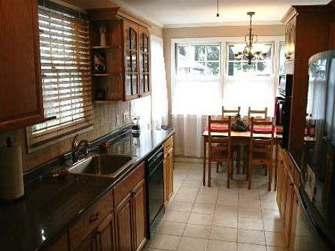 3rd image of 8 Ontario Dr