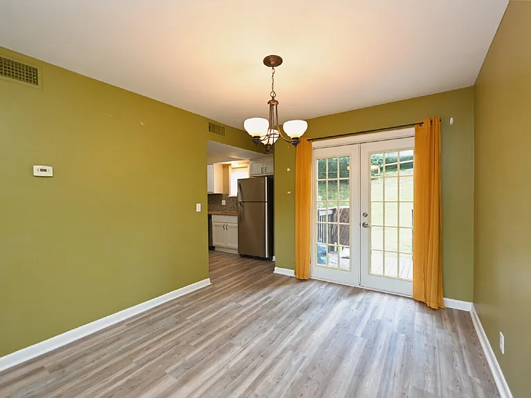 215 Summit Ridge Dr — Photo 9