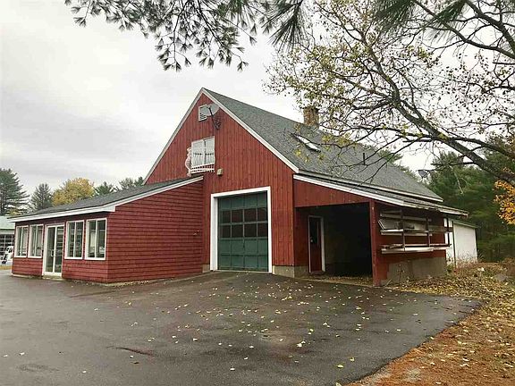 2nd image of 28 Daniel Webster Hwy